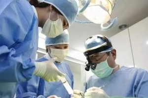 做種植牙需要多長時間，種植牙手術(shù)中的注意事項