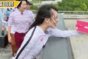 這些明星發(fā)際線繼續(xù)后移，粉絲建議去種植手術(shù)植發(fā)