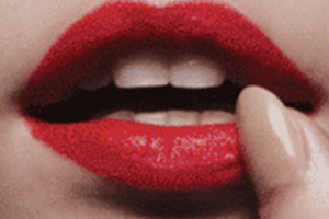 玻尿酸豐唇果怎么樣丨解鎖正確的接吻姿勢！