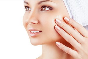 玻尿酸填淚溝風(fēng)險大嗎?