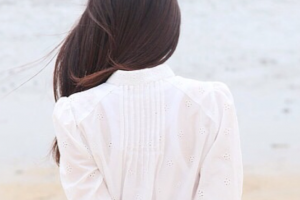 西安悅?cè)A醫(yī)療整形醫(yī)院王愛(ài)琴整形價(jià)格表附膨體墊下巴案例展示