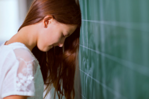 武漢美亞醫(yī)療美容醫(yī)院龔雪整形價格表附膨體隆鼻案例展示