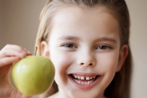 武漢美之仁醫(yī)療美容醫(yī)院粱杰整形價格表附肋軟骨隆鼻案例展示