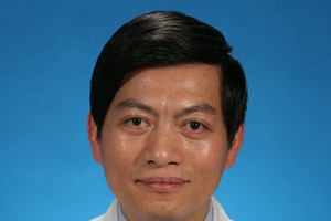 上海九院李圣利去眼袋怎么樣？附眼部整形價(jià)格表