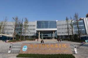 南充川北醫(yī)學院整形科怎么樣   假體隆鼻果太好了