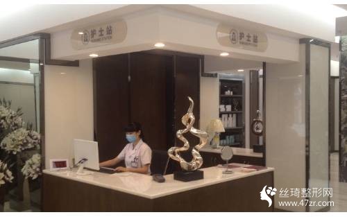 蓉雅整形美容醫(yī)院正規(guī)嗎？隆鼻實(shí)拍案例圖價(jià)格費(fèi)用在線查詢