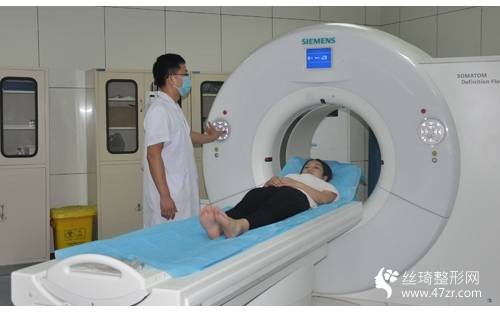 合肥105醫(yī)院整形價(jià)格如何？假體隆胸真實(shí)案例對(duì)比分享附價(jià)格表